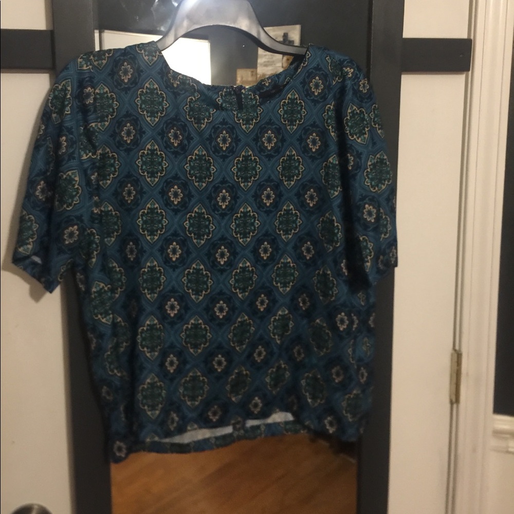 Forever 21 L blouse
